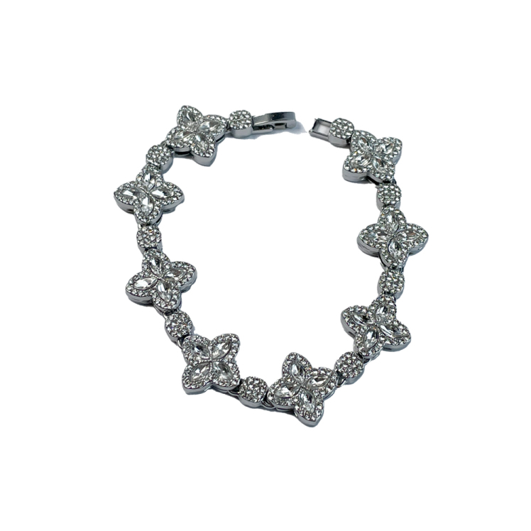 Diamond Bloom bracelet | دستبند فول نگین گل چهار برگ